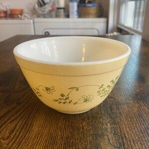 Vintage 1980s Pyrex Shenandoah Nesting Bowl #401